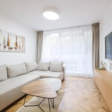 3br Free Parking Апартамент