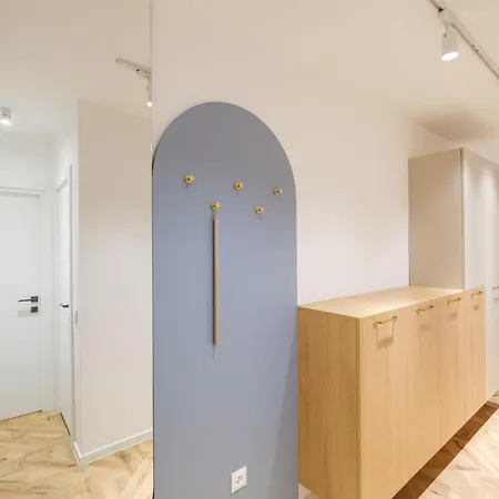 3br Free Parking